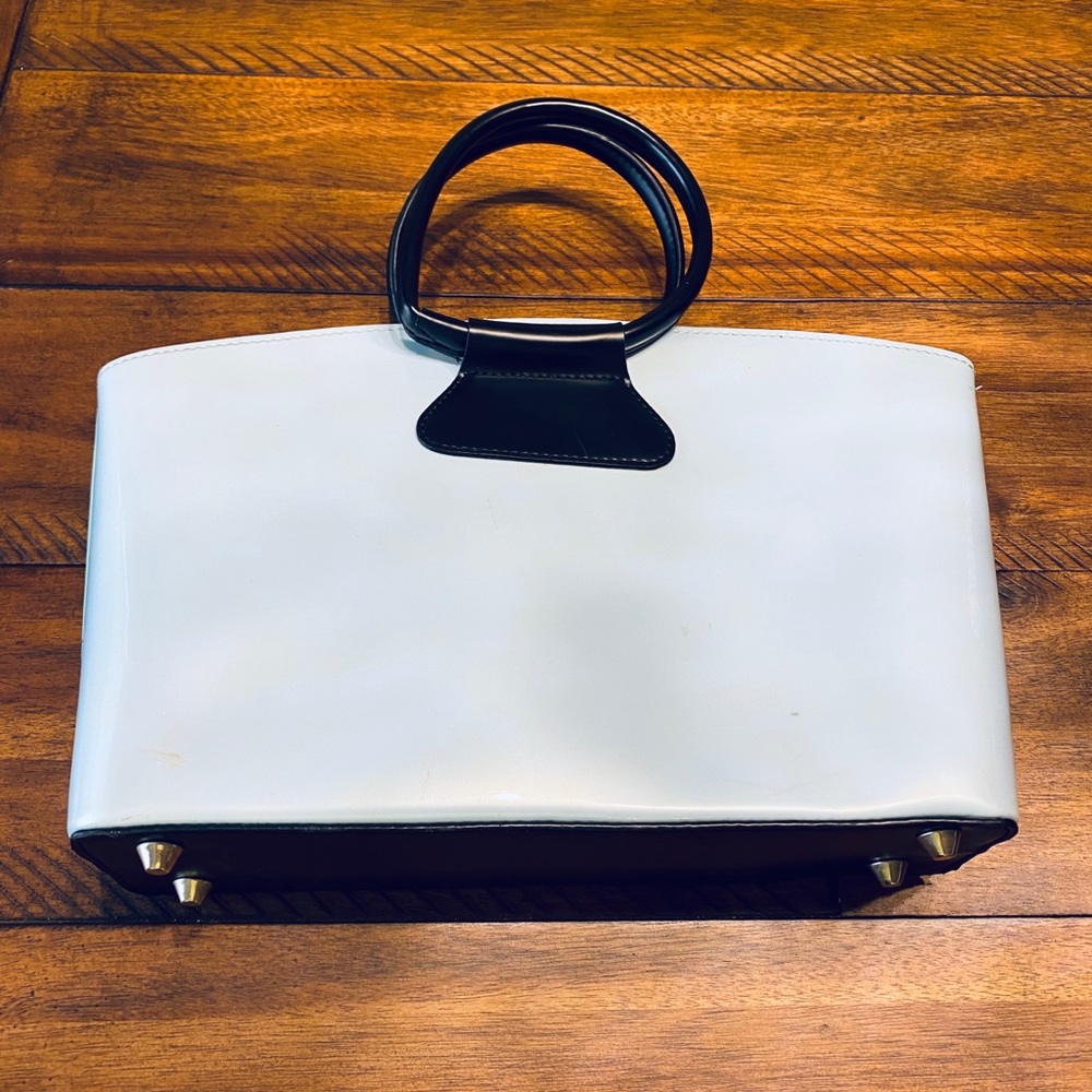 🎈 Beijo Vintage Handbag 👜